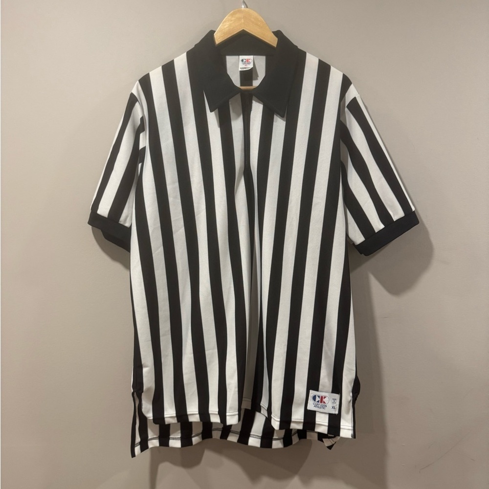 Black and White Striped Men's Jersey